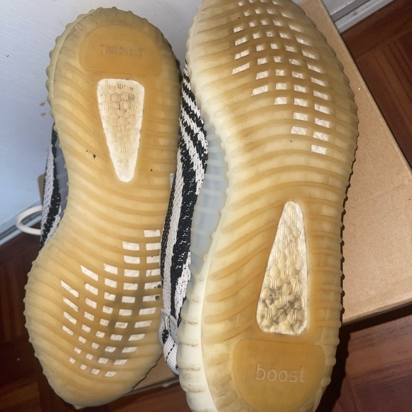 Yeezy 350 zebra - Picture 4 of 8